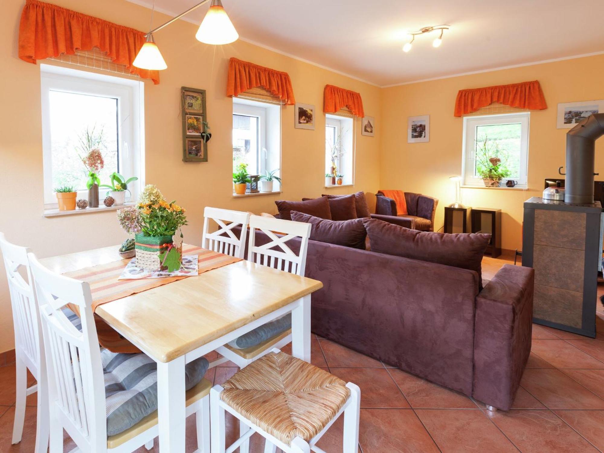 Charming Holiday Home In Hohnstein Ot Lohsdorf المظهر الخارجي الصورة