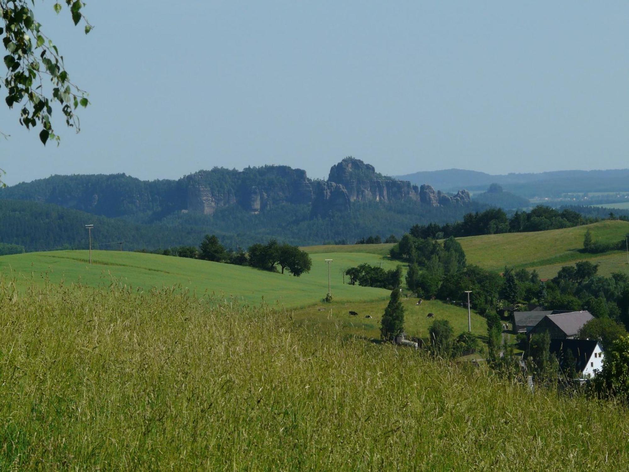 Charming Holiday Home In Hohnstein Ot Lohsdorf المظهر الخارجي الصورة